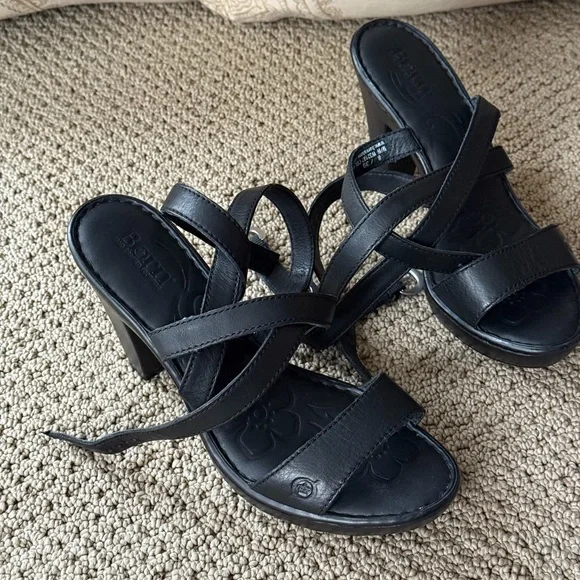 Born Women’s Black Double Strap Sandals with Chunky Heel Size 8 - Picture 3 of 9